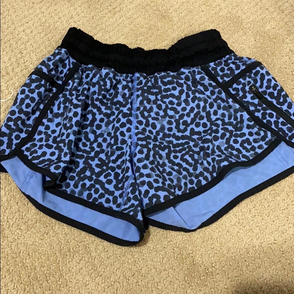 Lululemon shorts size 4